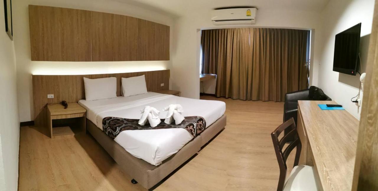Sea Paradise Hotel สัตหีบ ภายนอก รูปภาพ