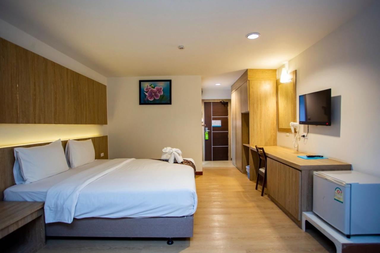 Sea Paradise Hotel สัตหีบ ภายนอก รูปภาพ